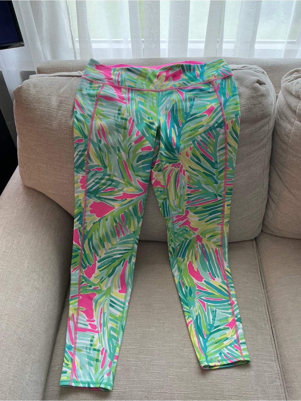 Lilly Pulitzer Pink & Green Tropical-Print Leggings